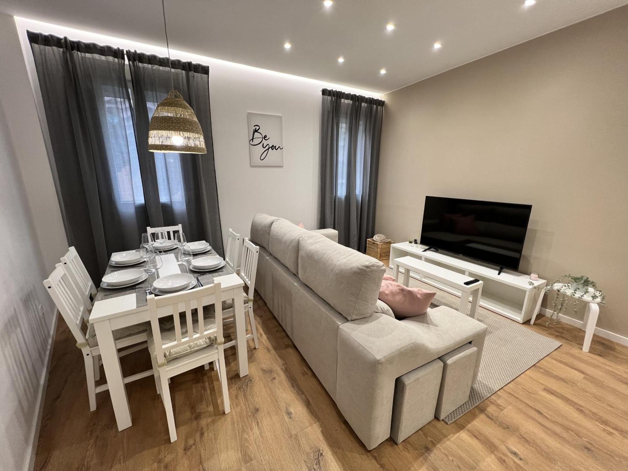 Apartamenticos Plaza Las Armas III 사라고사 외부 사진