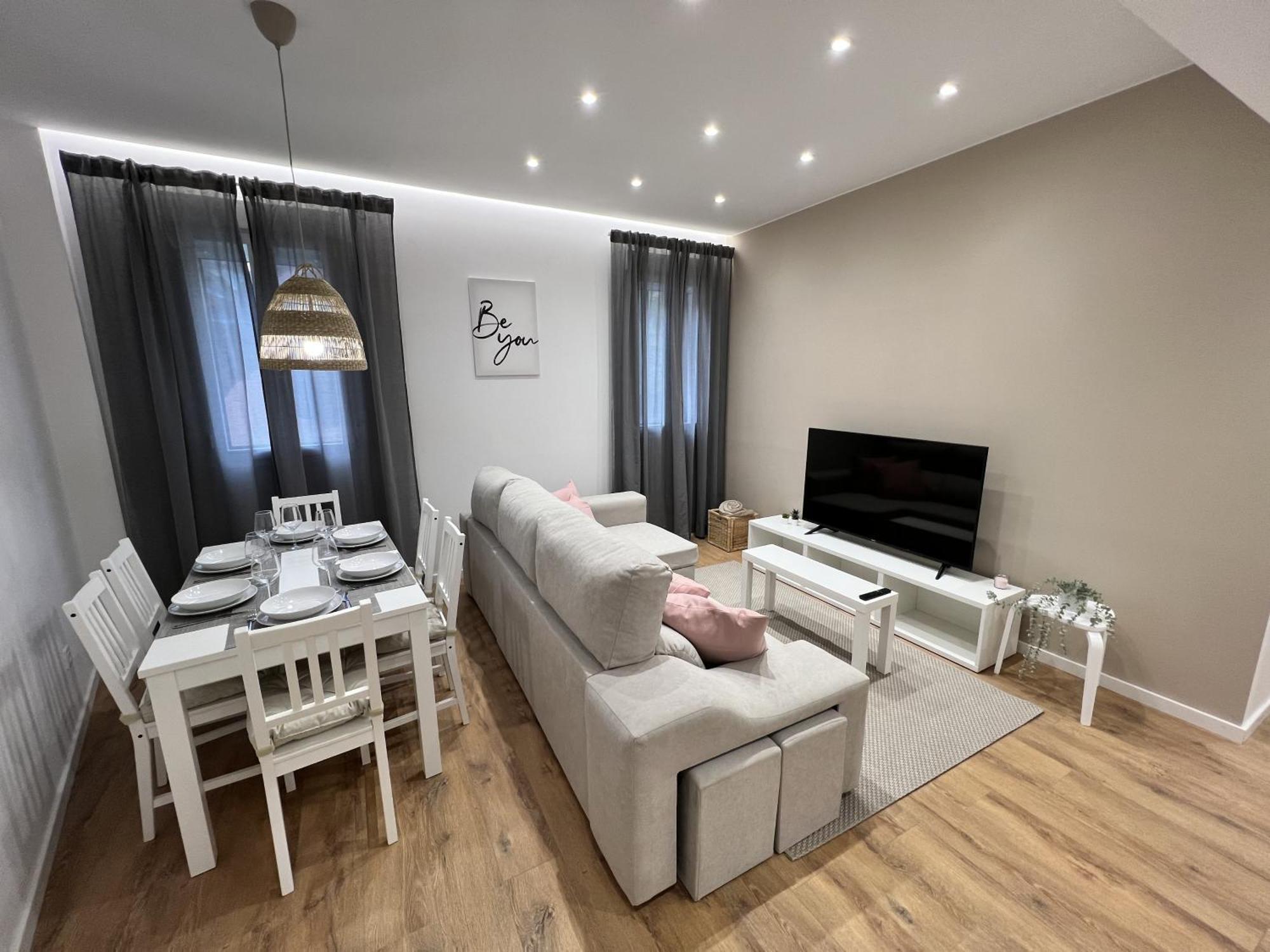 Apartamenticos Plaza Las Armas III 사라고사 외부 사진